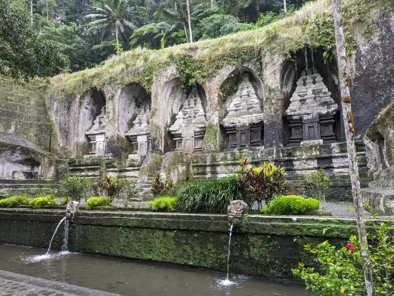 Los 5 candis tallados en la roca de Candi Tebing Gunung Kawi, uno de los templos que ver en Bali