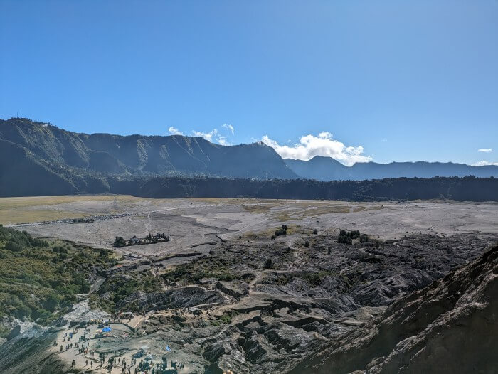 Vistas del Mar de Arena y del templo